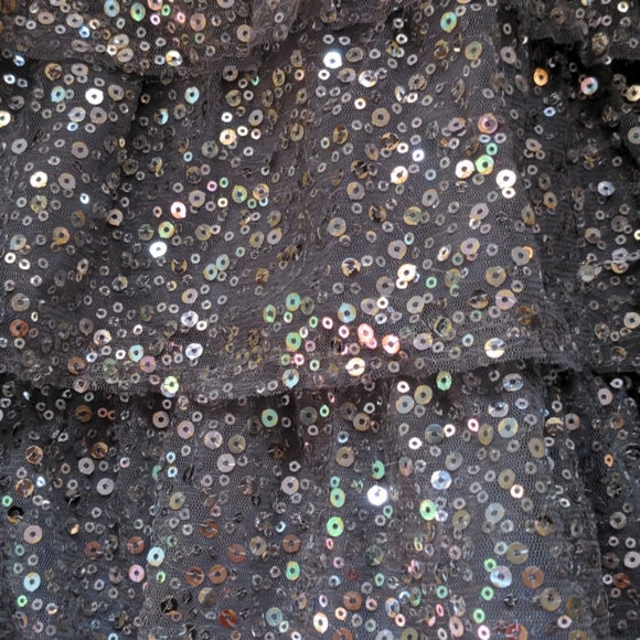 Express sequin mini skirt - Picture 2 of 3